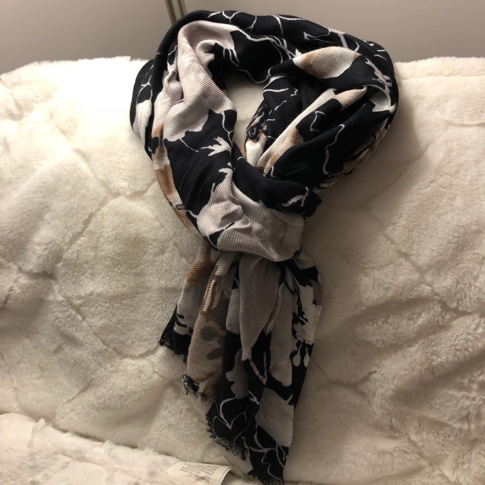 Apt 9 Floral Scarf